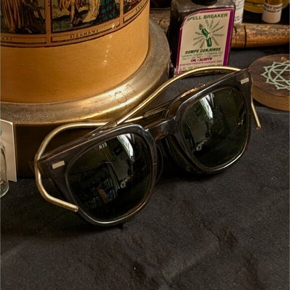 Vintage Safety Glasses Green Tinted Lens Shielded Foldable - Picture 1 of 7